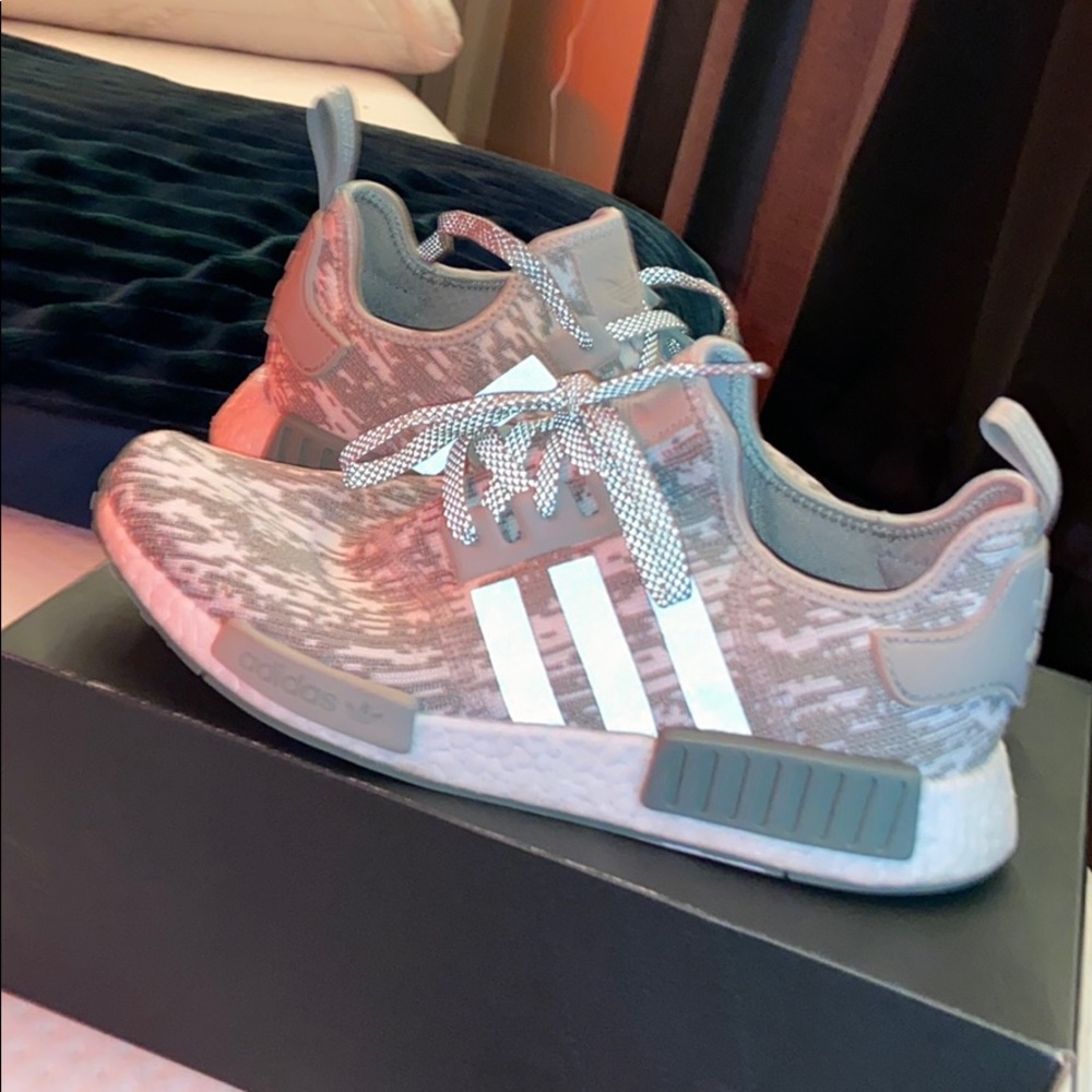 nmd r1 olive camo